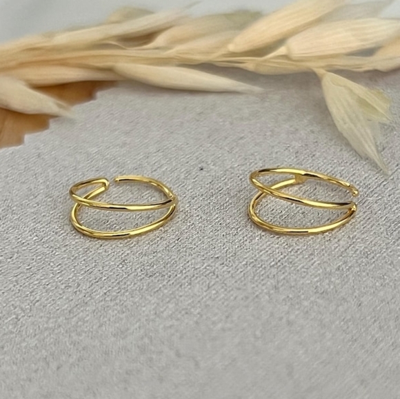 ⭐NWOT Goth Punk 20g Gold Double Hoop Nose Ring - Picture 10 of 13